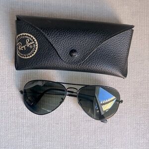 Ray-Ban Aviators Black